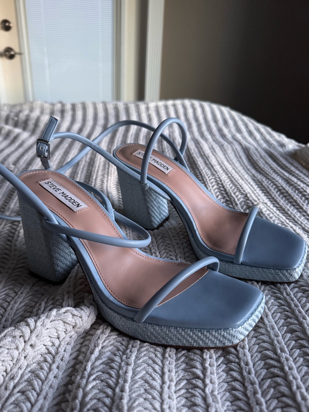 New Steve Madden Pennie Light Blue Women's Sz 9 Wedge Sandals